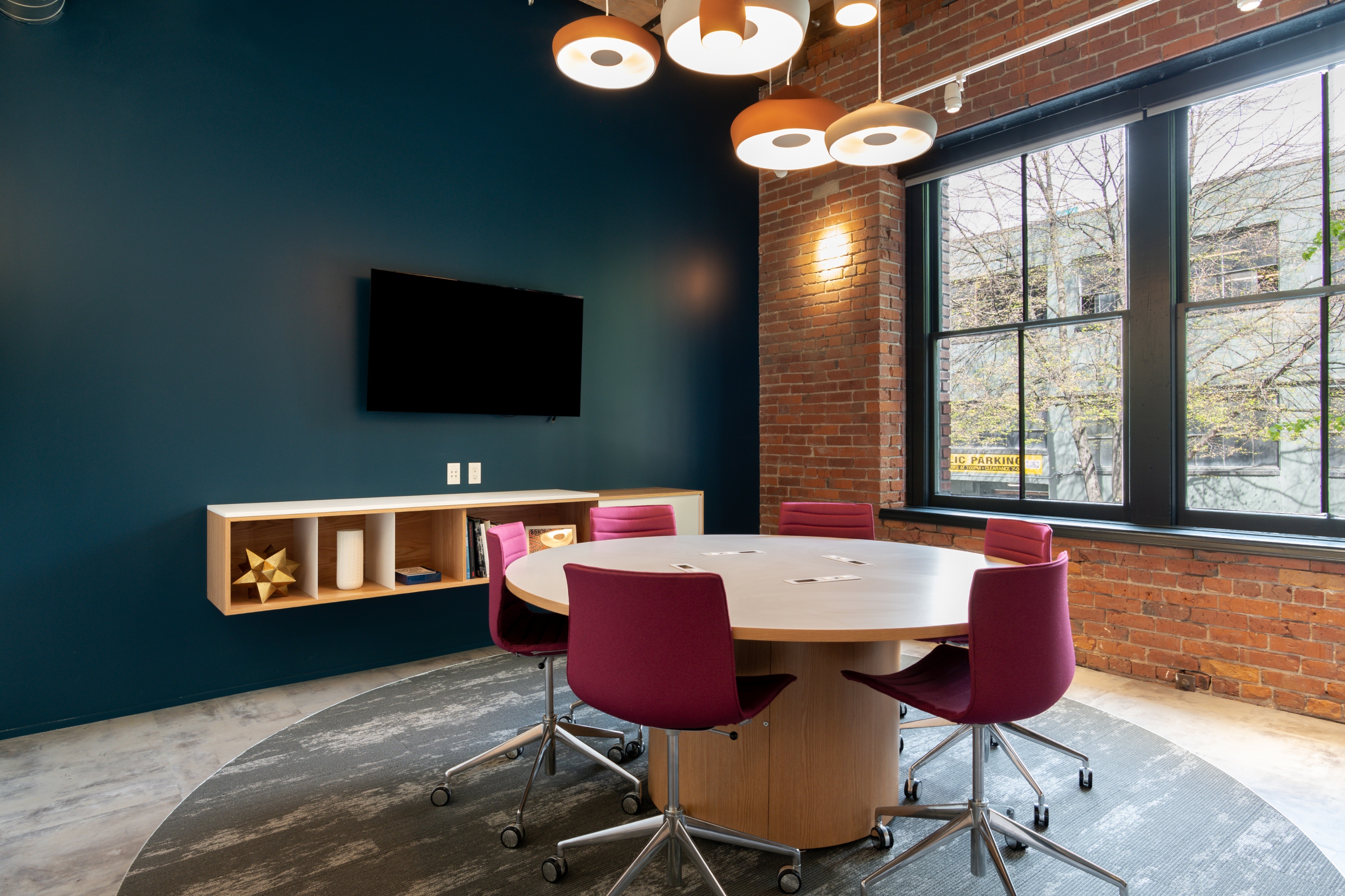 Beautifully designed office space for 3 persons in Spaces Pioneer Square Beautifully designed office space for 3 persons in Spaces Pioneer Square