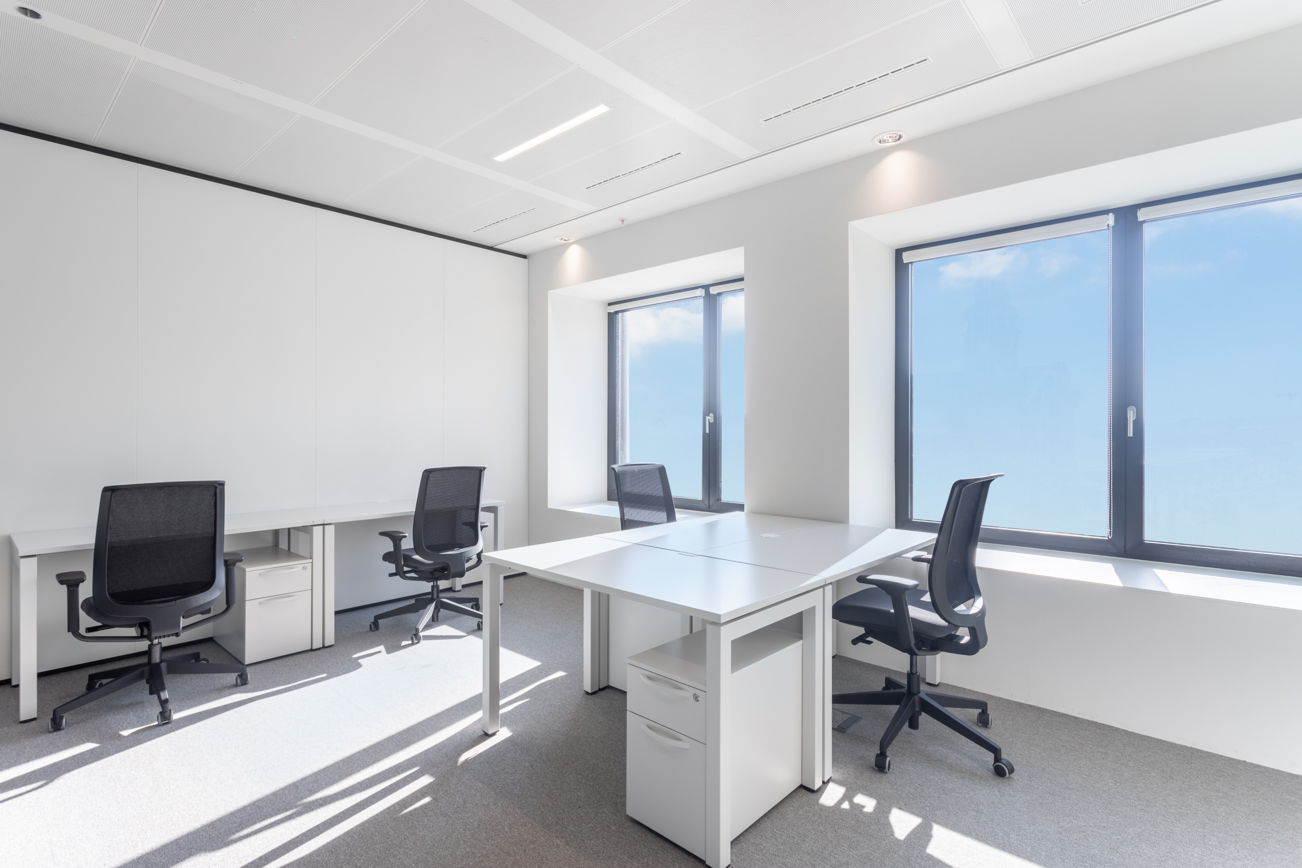 Find office space in Spaces Pioneer Square for 5 persons with everything taken care of Find office space in Spaces Pioneer Square for 5 persons with everything taken care of