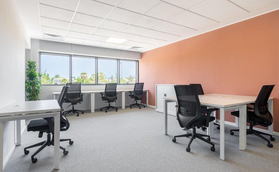 Fully serviced open plan office space for you and your team in Spaces Pioneer Square Fully serviced open plan office space for you and your team in Spaces Pioneer Square