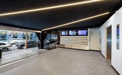 3 Desks Available 3 Desks Available