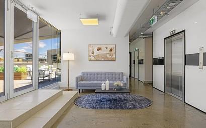 3 Desks Available 3 Desks Available