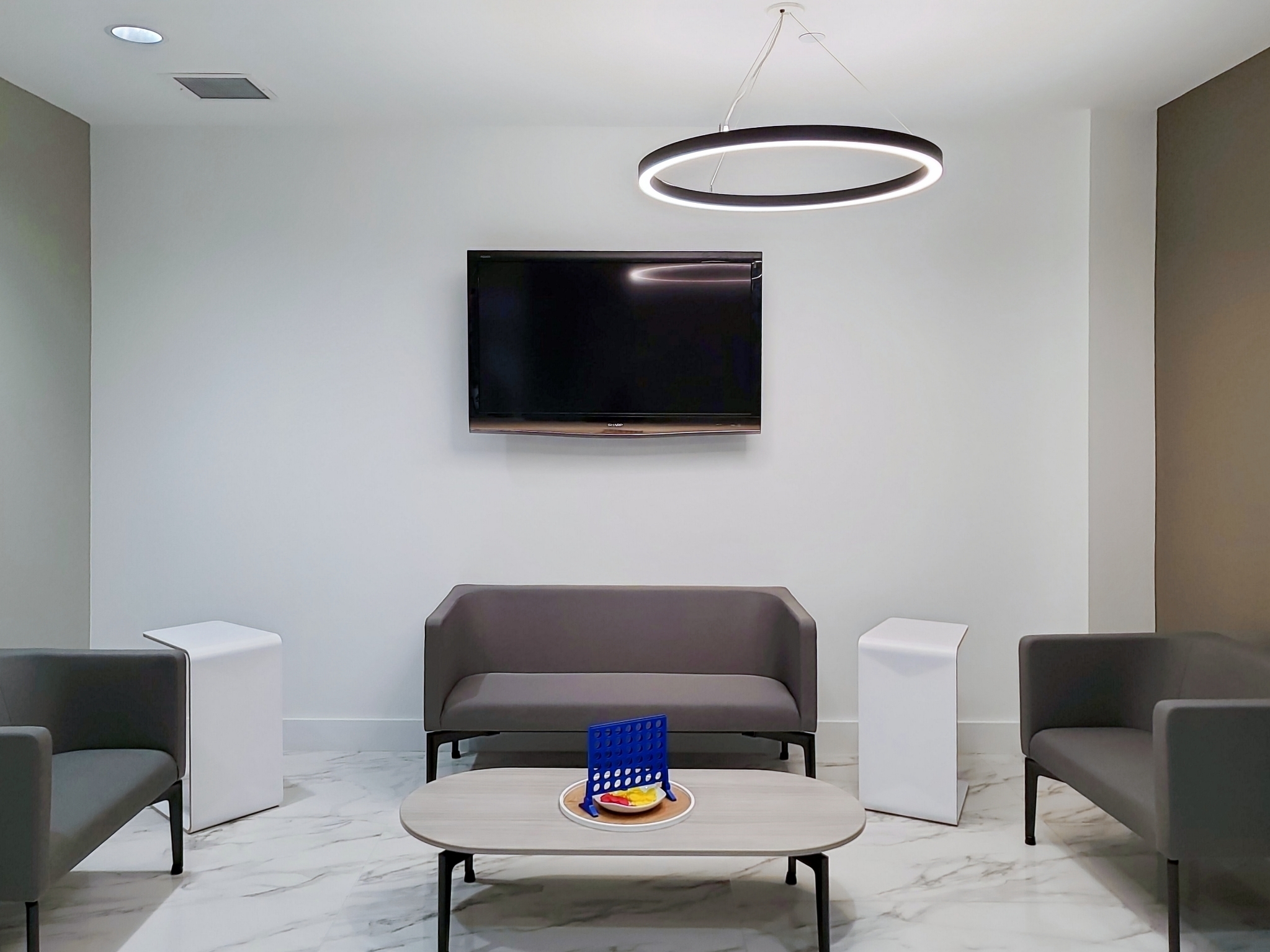 Click to discover this private office !!!  Click to discover this private office !!!