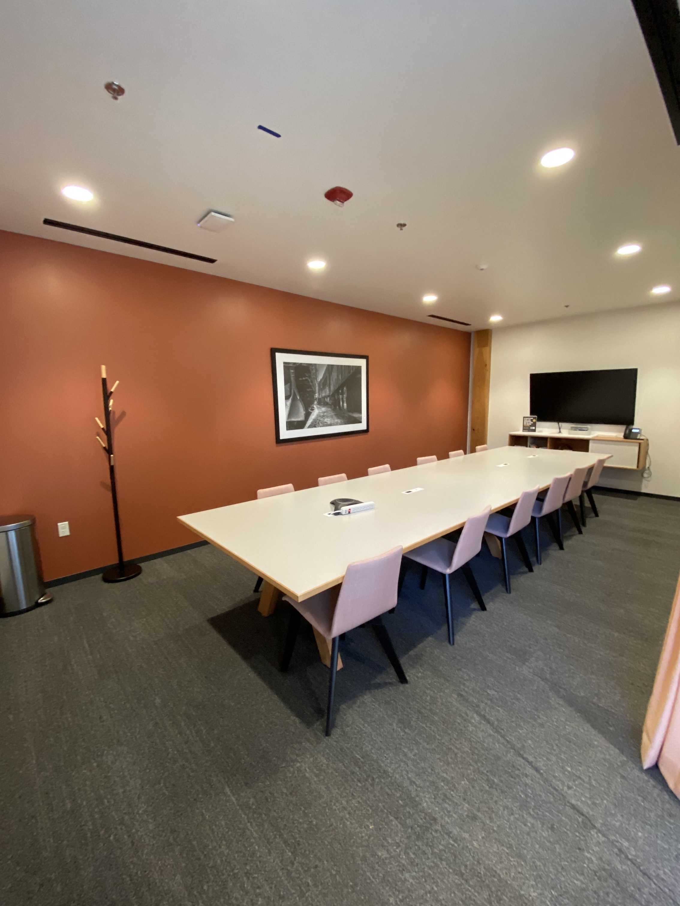 Best Coworking in the City with ALL INCLUSIVE! Best Coworking in the City with ALL INCLUSIVE!