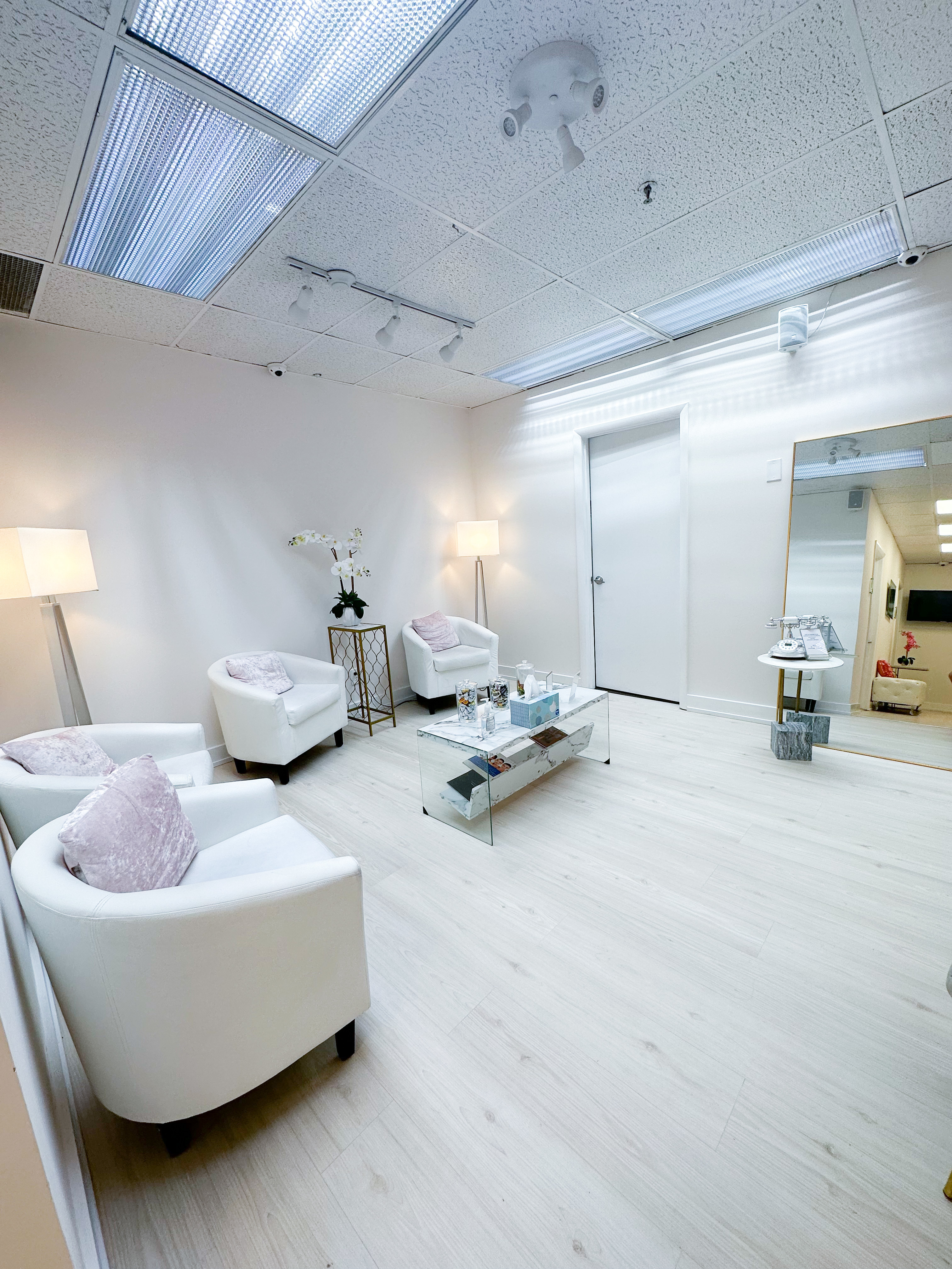 Spa rooms for rent: Skinova Medical Spa 
