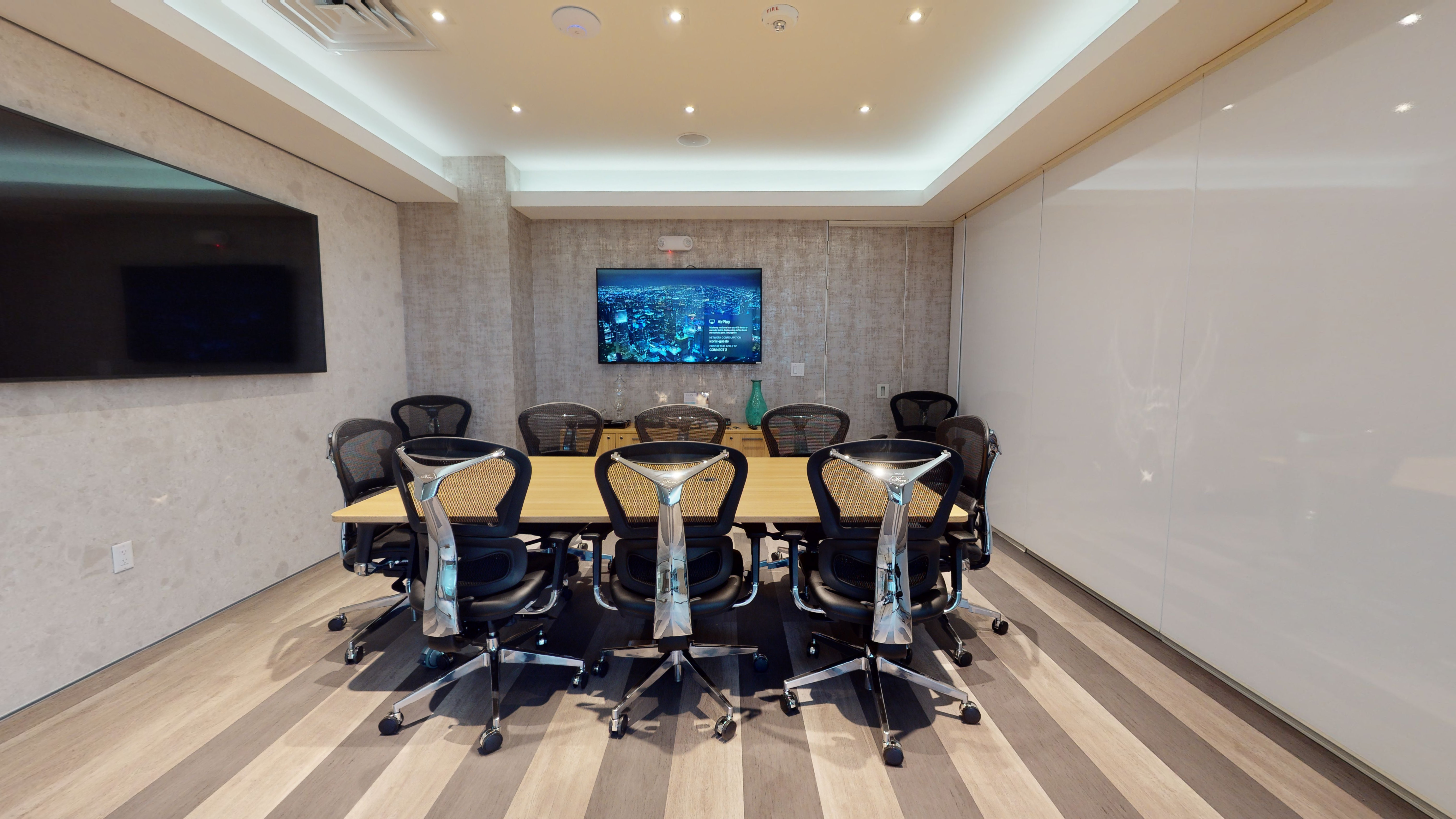 Connect Meeting Room (Medium)