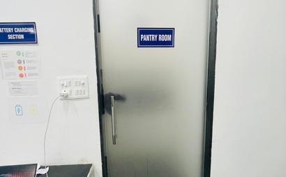 Fully furnished office space for rent is available in Vallabh Nagar, Raipur Fully furnished office space for rent is available in Vallabh Nagar, Raipur