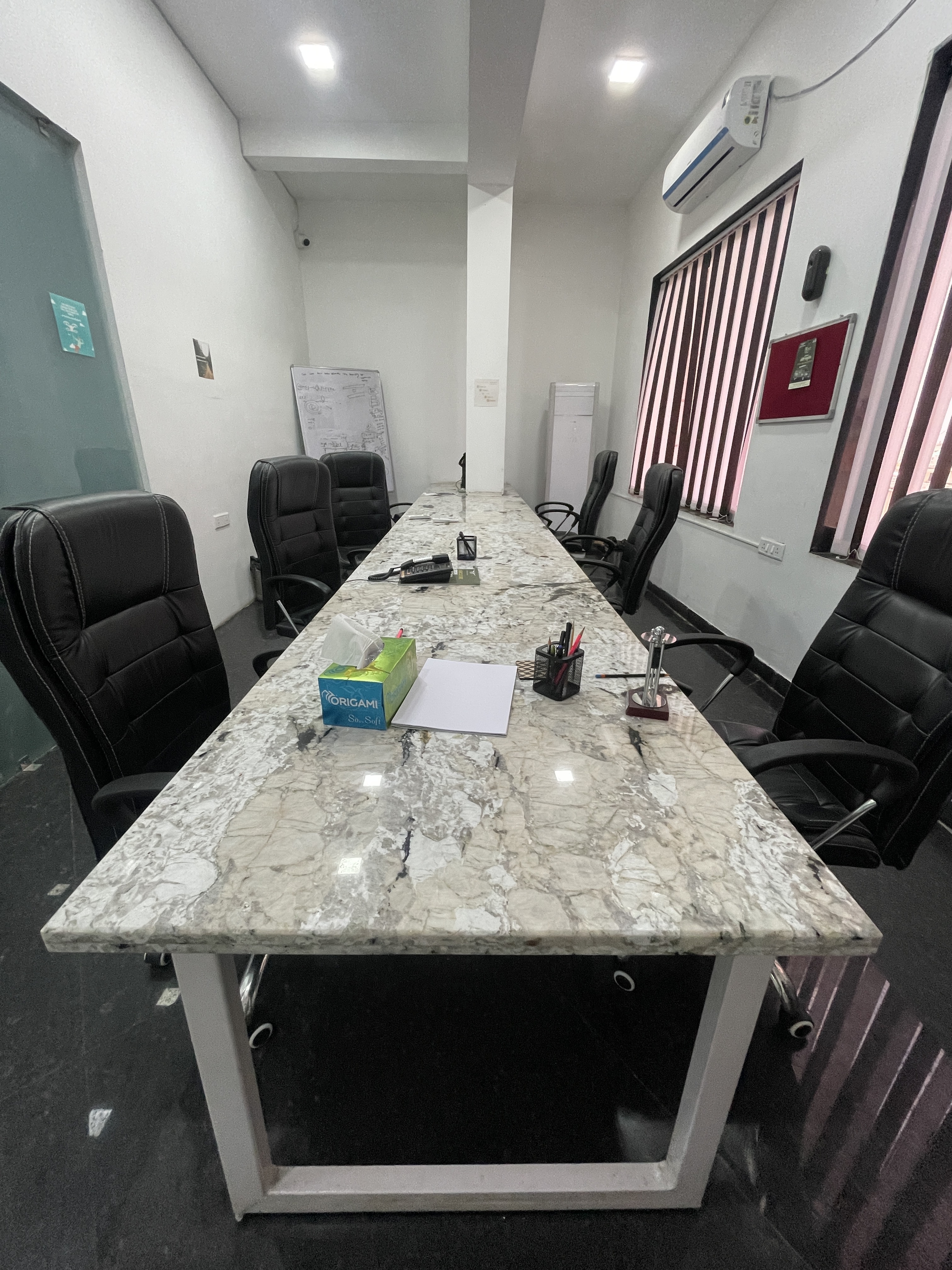 Fully furnished office space for rent is available in Vallabh Nagar, Raipur
