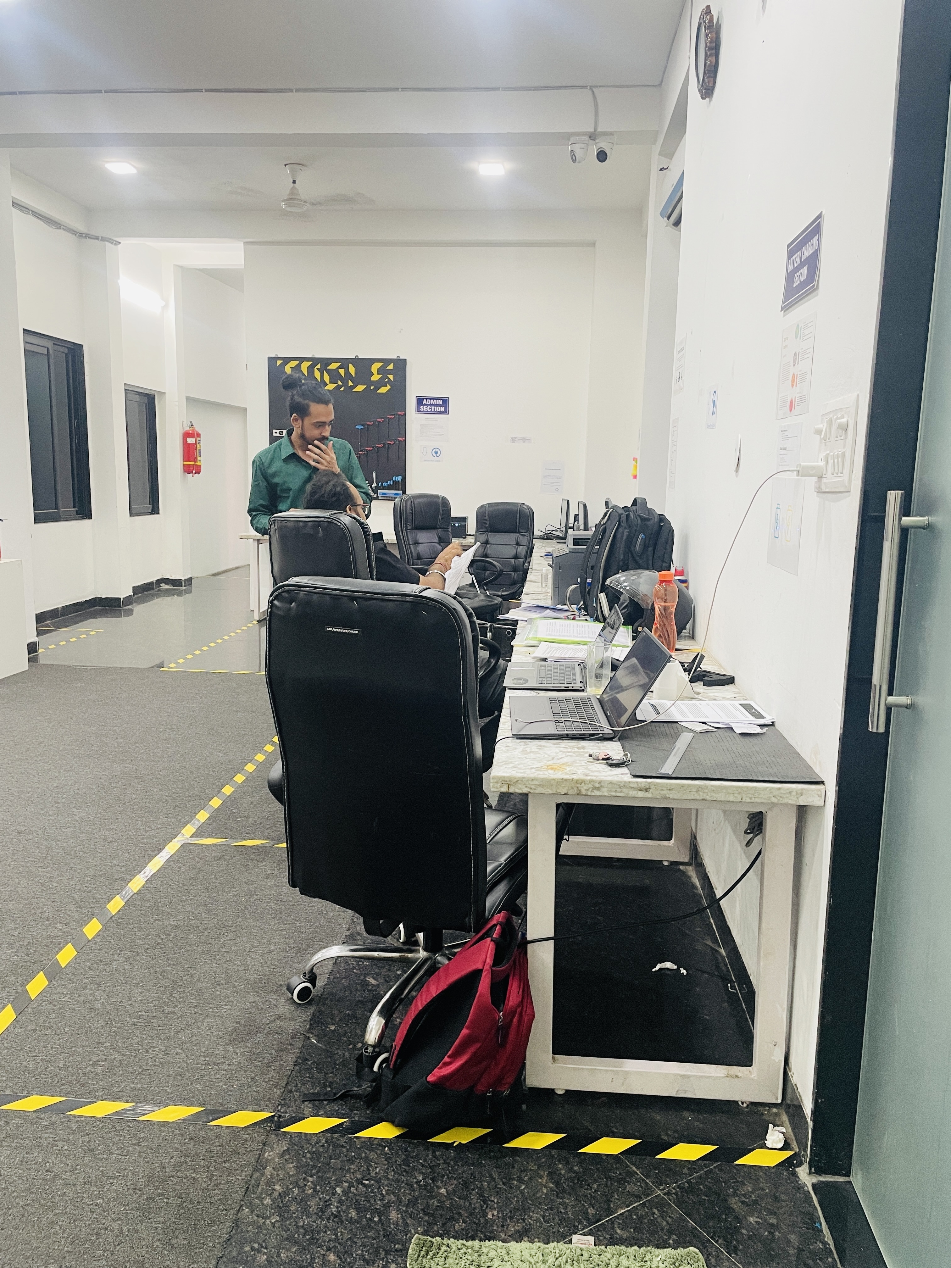 Fully furnished office space for rent is available in Vallabh Nagar, Raipur Fully furnished office space for rent is available in Vallabh Nagar, Raipur