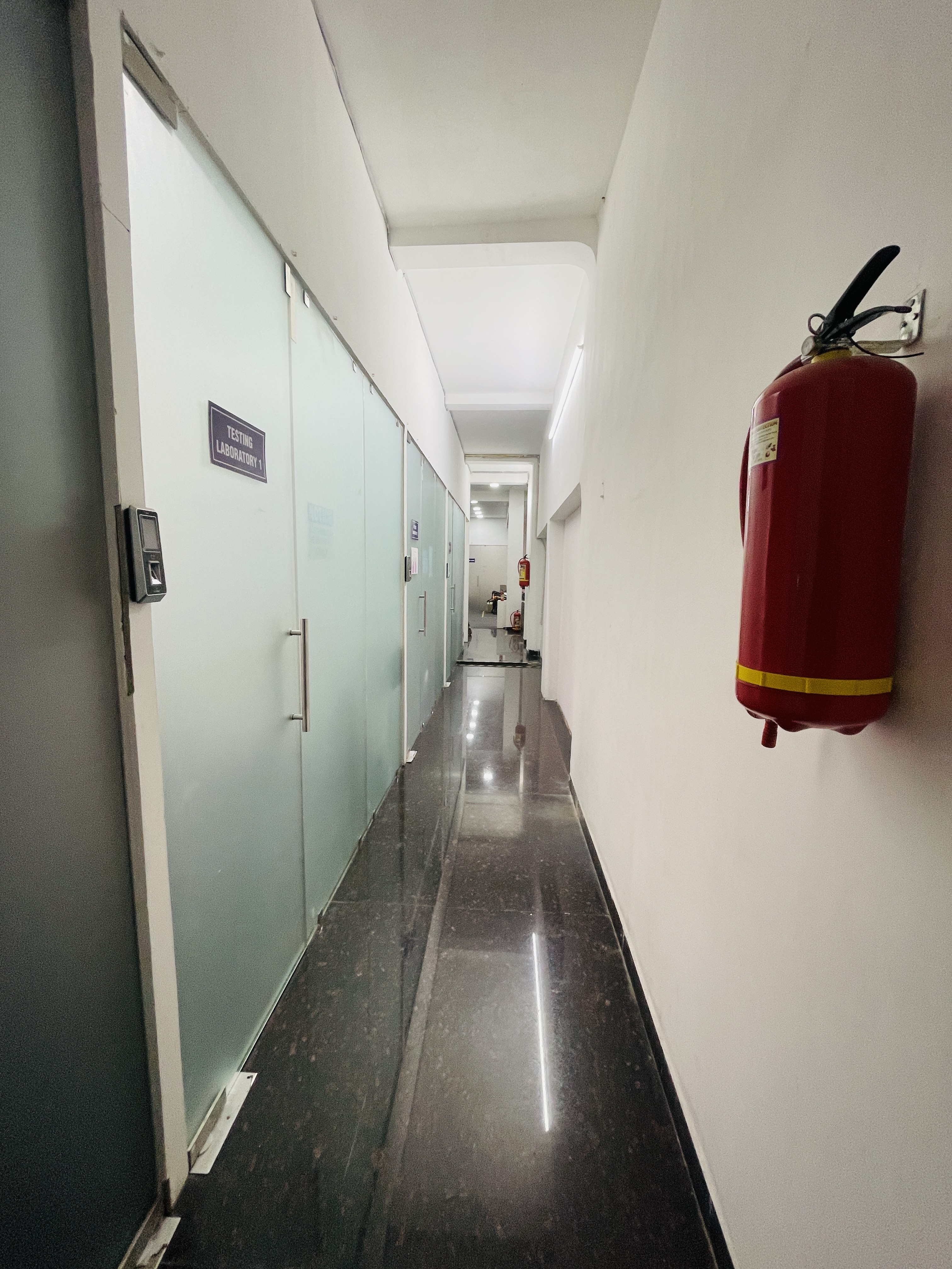 Fully furnished office space for rent is available in Vallabh Nagar, Raipur Fully furnished office space for rent is available in Vallabh Nagar, Raipur