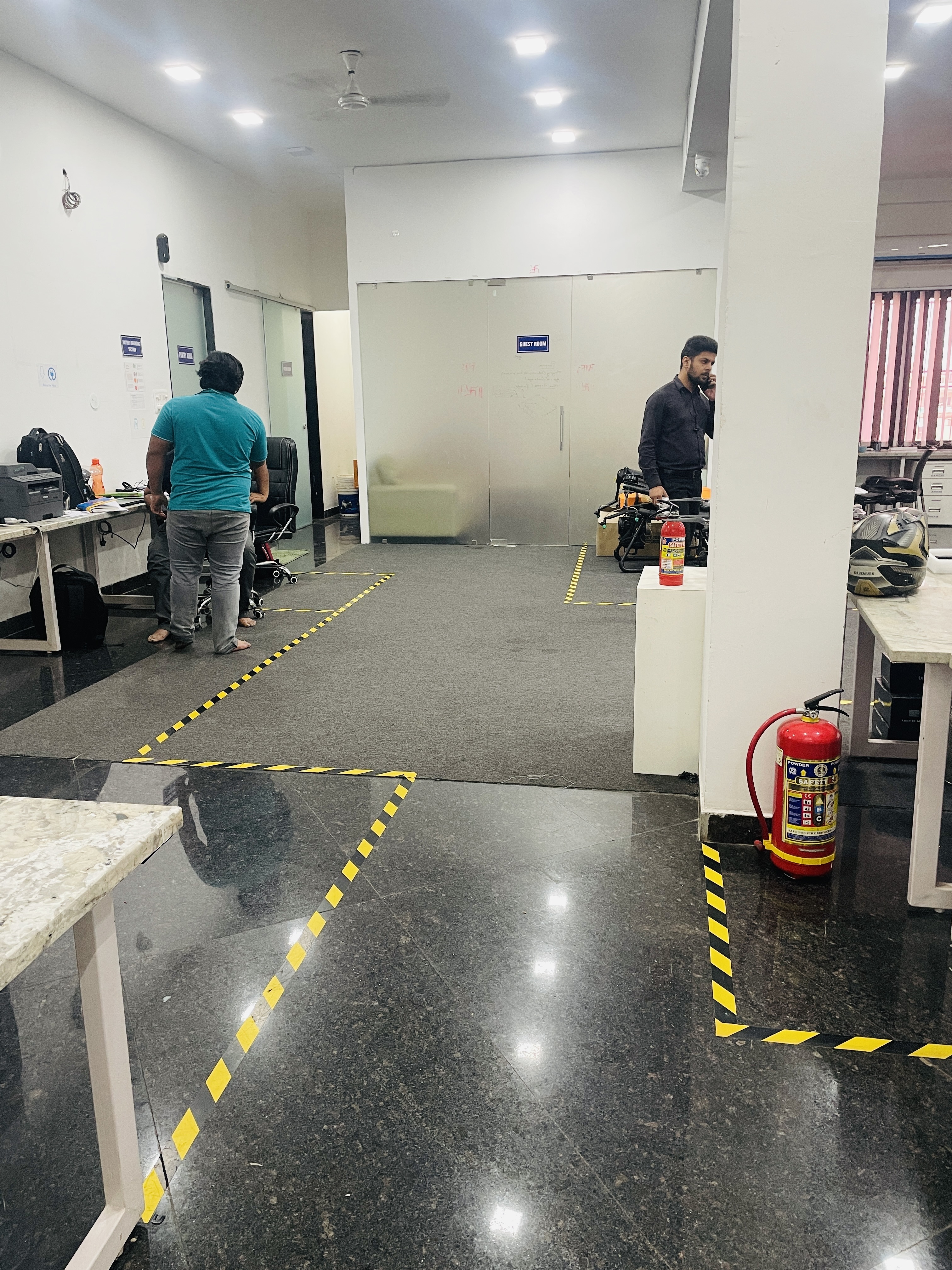 Fully furnished office space for rent is available in Vallabh Nagar, Raipur Fully furnished office space for rent is available in Vallabh Nagar, Raipur