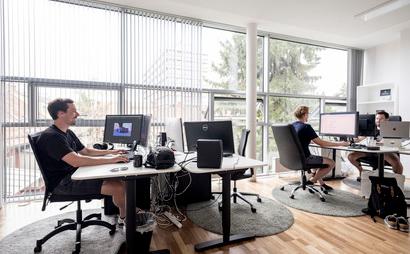 Flex- or Fix-Desk Flex- or Fix-Desk