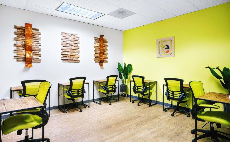 CoWork Space in Elite Atlanta Dunwoody on Perimeter Area Within a Business Center for Entrepreneurs or Hybrid Workers