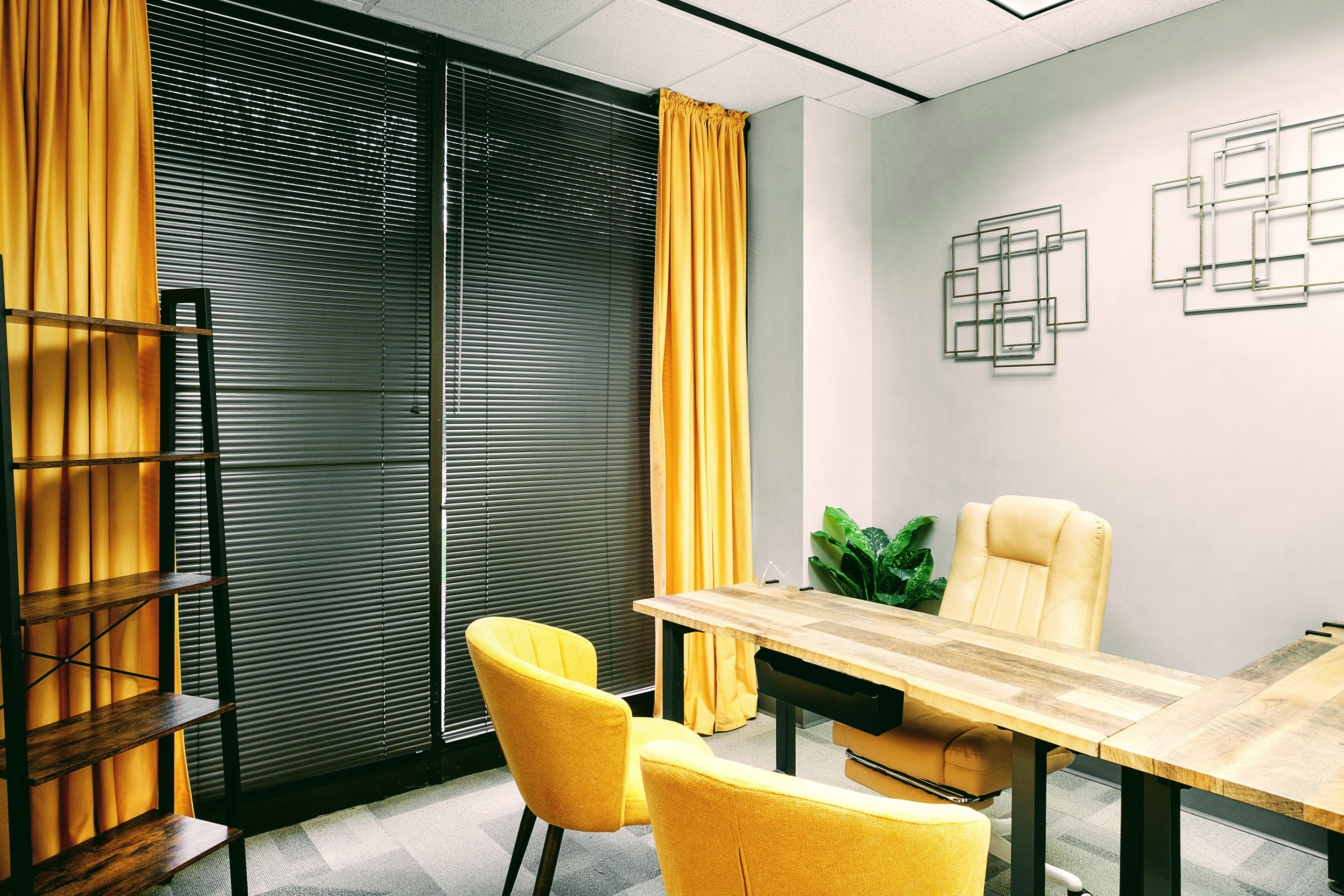 CoWork Space in Elite Atlanta Dunwoody on Perimeter Area Within a Business Center for Entrepreneurs or Hybrid Workers CoWork Space in Elite Atlanta Dunwoody on Perimeter Area Within a Business Center for Entrepreneurs or Hybrid Workers