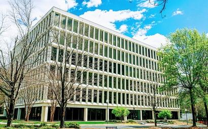 CoWork Space in Elite Atlanta Dunwoody on Perimeter Area Within a Business Center for Entrepreneurs or Hybrid Workers CoWork Space in Elite Atlanta Dunwoody on Perimeter Area Within a Business Center for Entrepreneurs or Hybrid Workers