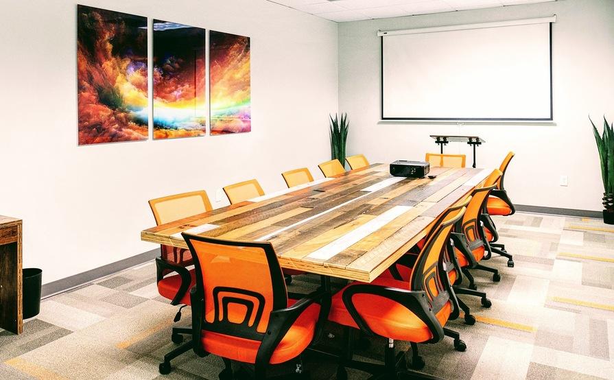 CoWork Space in Elite Atlanta Dunwoody on Perimeter Area Within a Business Center for Entrepreneurs or Hybrid Workers