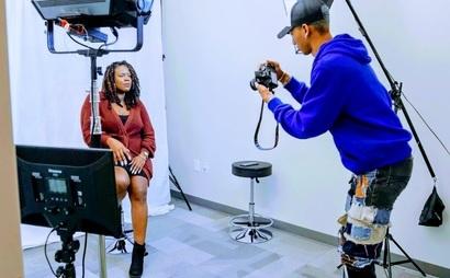 Mini Portrait Studio and Content Room Within a Business Center for Entrepreneurs or Photographers Mini Portrait Studio and Content Room Within a Business Center for Entrepreneurs or Photographers