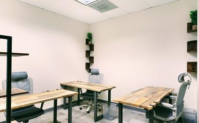 Flex Desk or Office Within Elite Business Center for Entrepreneurs and Hybrid Companies Flex Desk or Office Within Elite Business Center for Entrepreneurs and Hybrid Companies