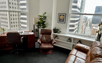Downtown Workspace with Impressive Views, Private Meeting Room Downtown Workspace with Impressive Views, Private Meeting Room