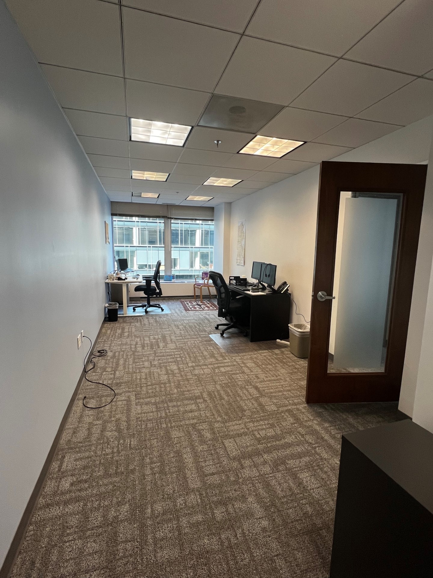 Medium Office for 4 Desks, 1660 L St NW, Washington, D.C.