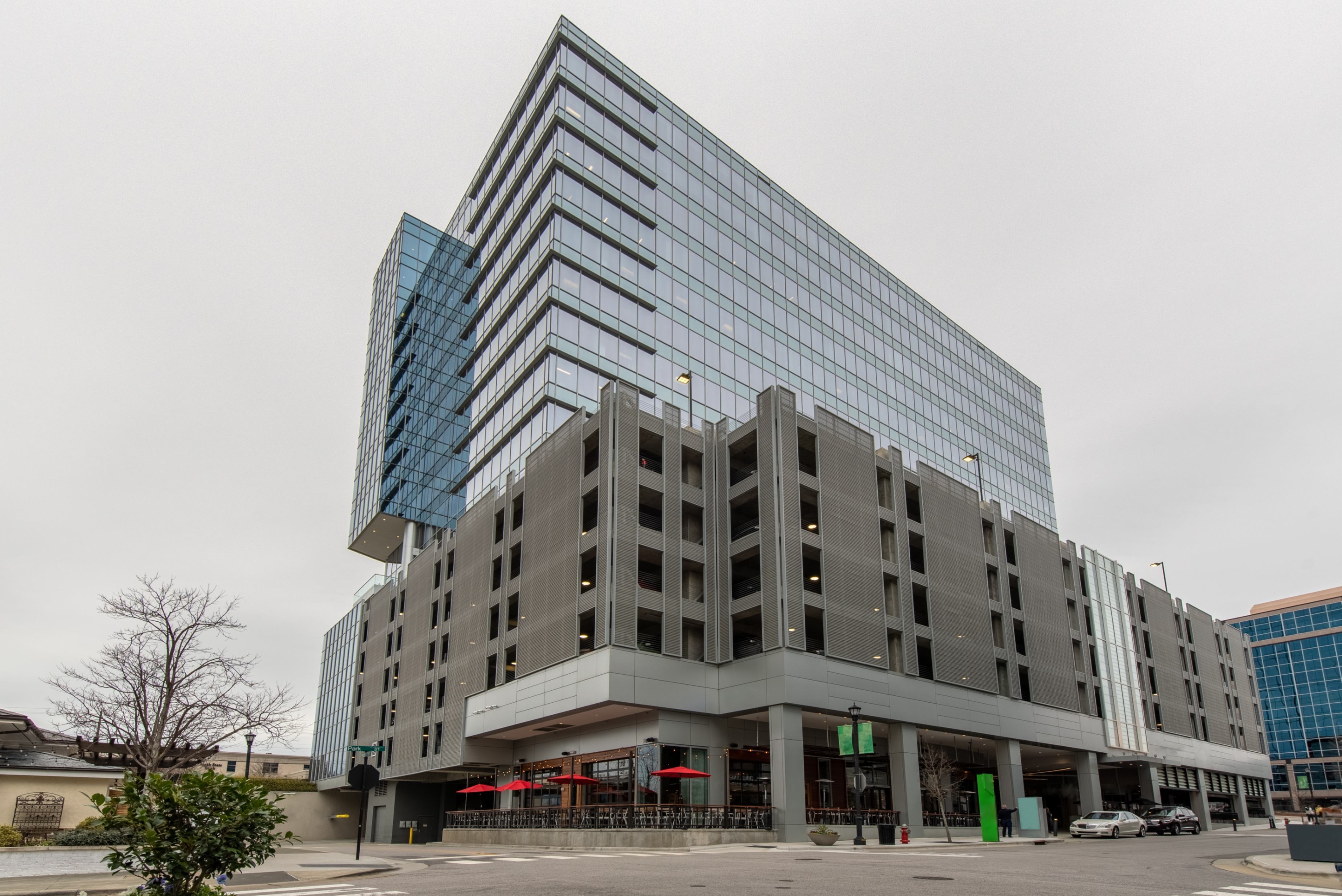 Access professional office space in North Hills Tower II Access professional office space in North Hills Tower II