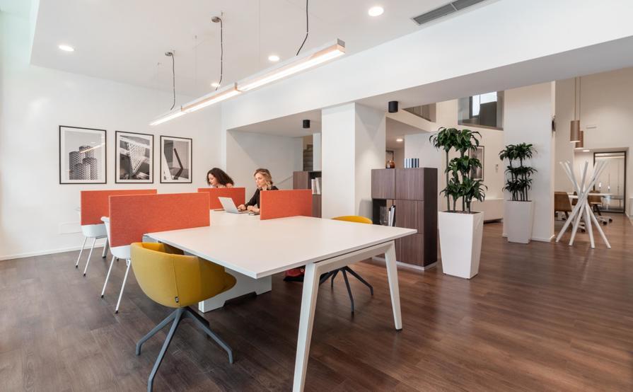 All-inclusive access to coworking space in IL, Chicago - N Green St