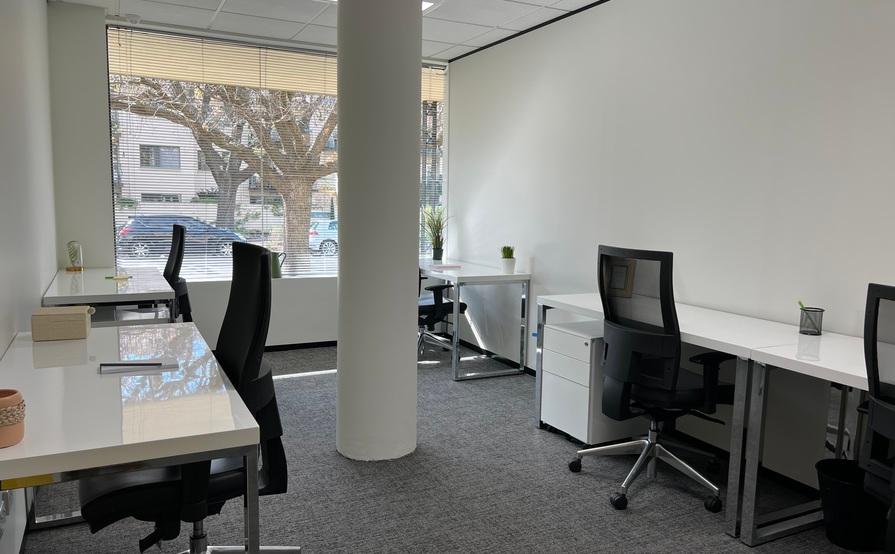 Window Office 110