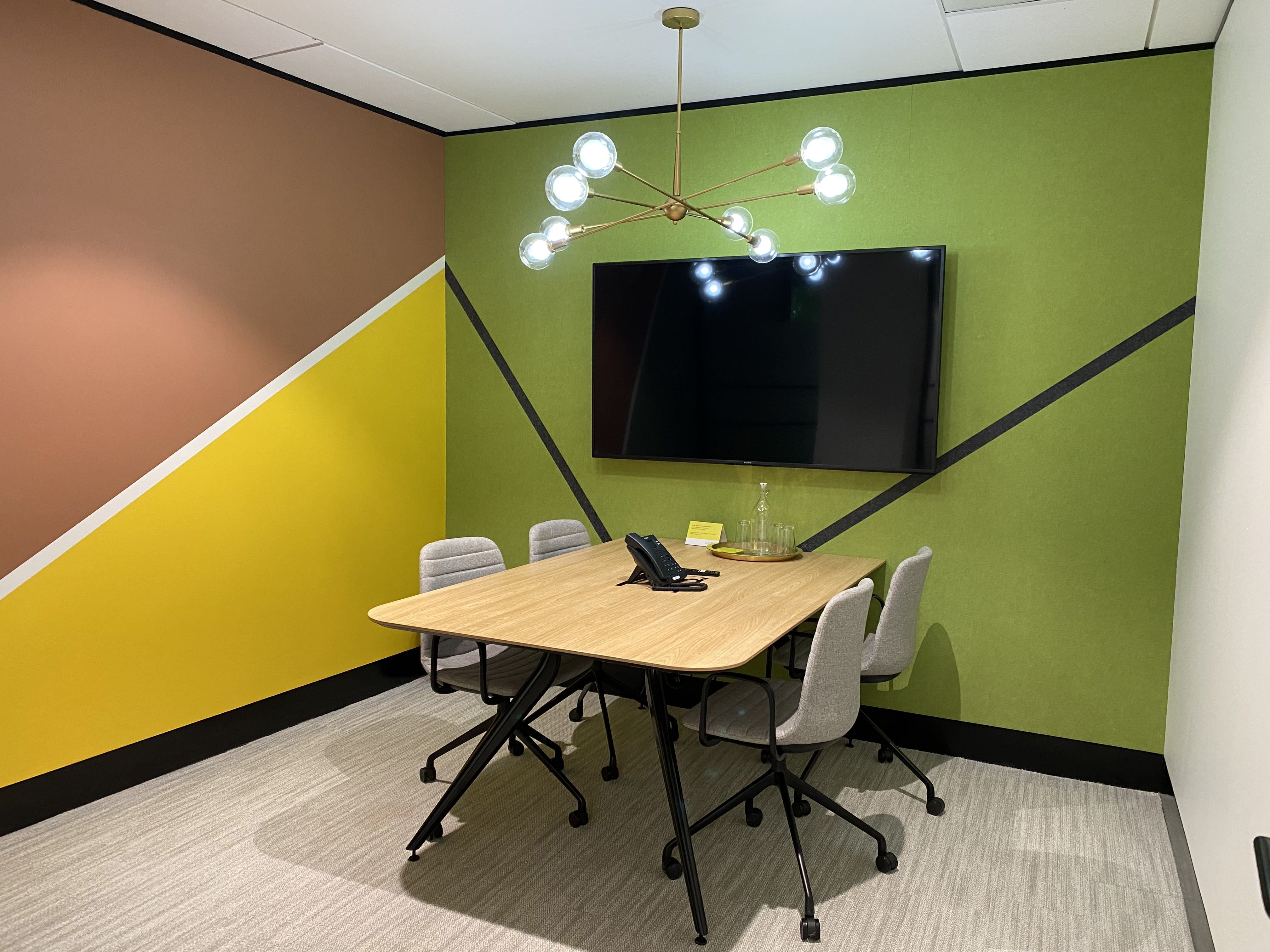 Bilby Meeting Room (4-pax)