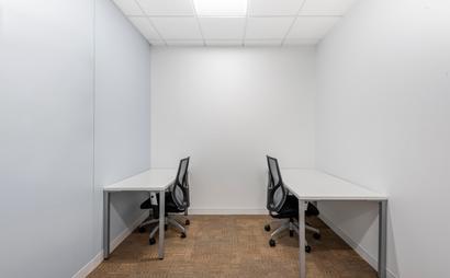 Professional office space in Main Street on fully flexible terms Professional office space in Main Street on fully flexible terms