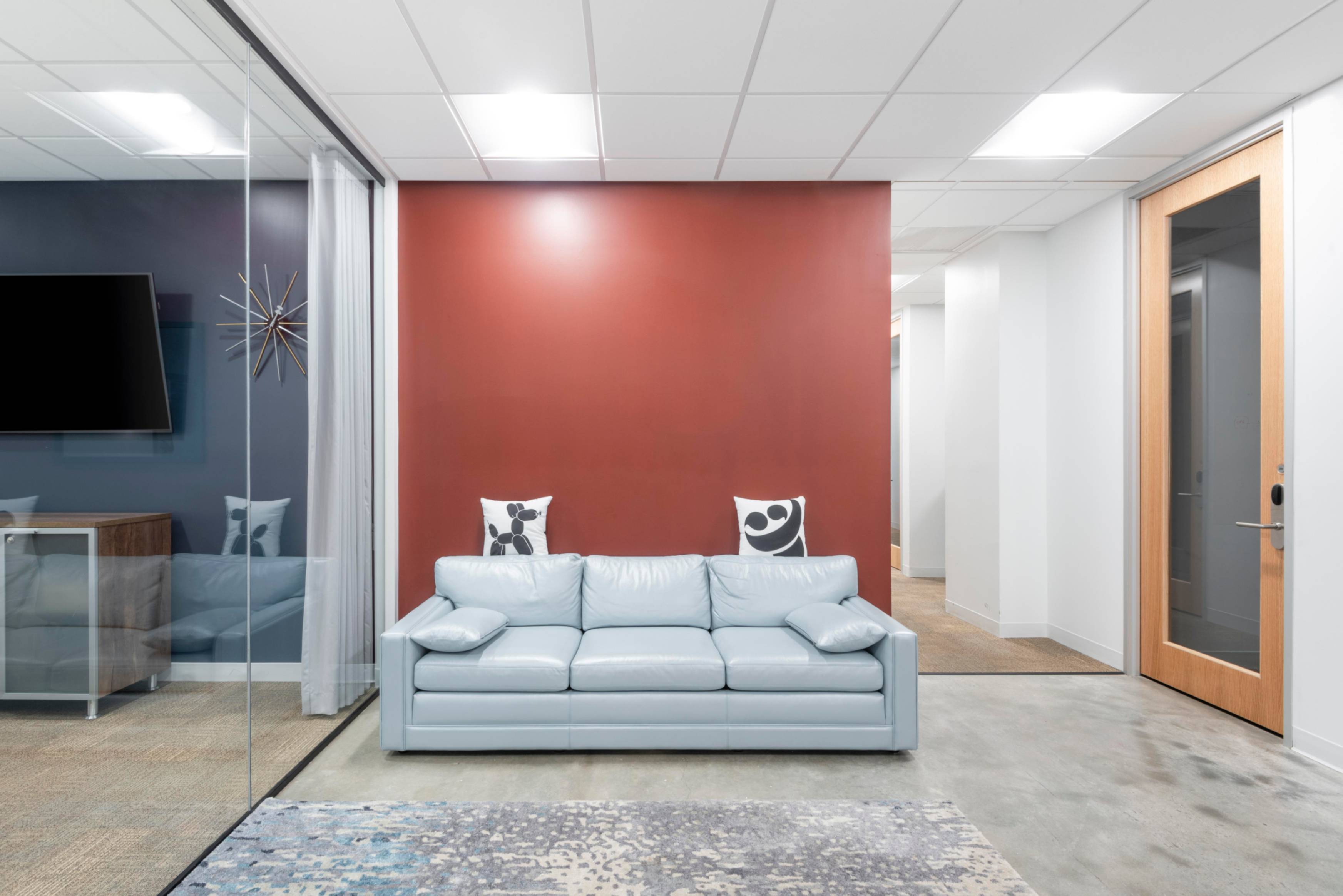Open plan office space for 15 persons in Main Street Open plan office space for 15 persons in Main Street