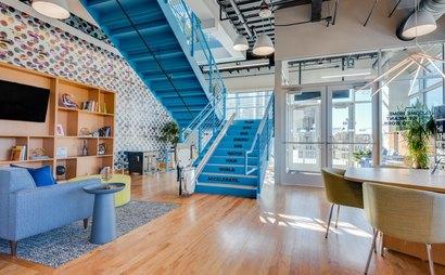 Work, meet and collaborate in a shared office space in Spaces Arista Work, meet and collaborate in a shared office space in Spaces Arista