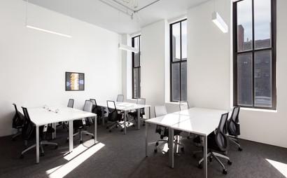 Professional office space in Spaces North Loop on fully flexible terms Professional office space in Spaces North Loop on fully flexible terms