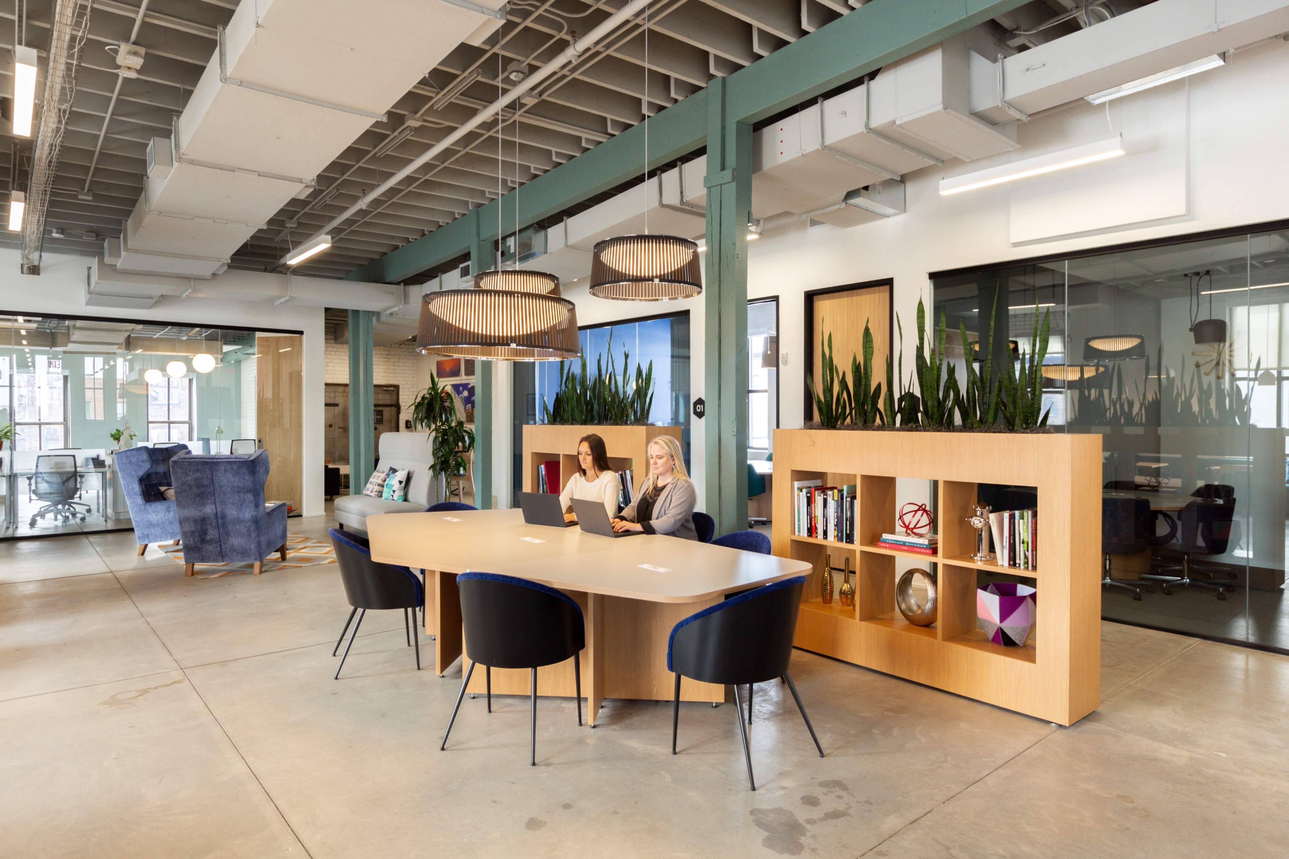 24/7 access to designer office space for 5 persons in Spaces North Loop 24/7 access to designer office space for 5 persons in Spaces North Loop