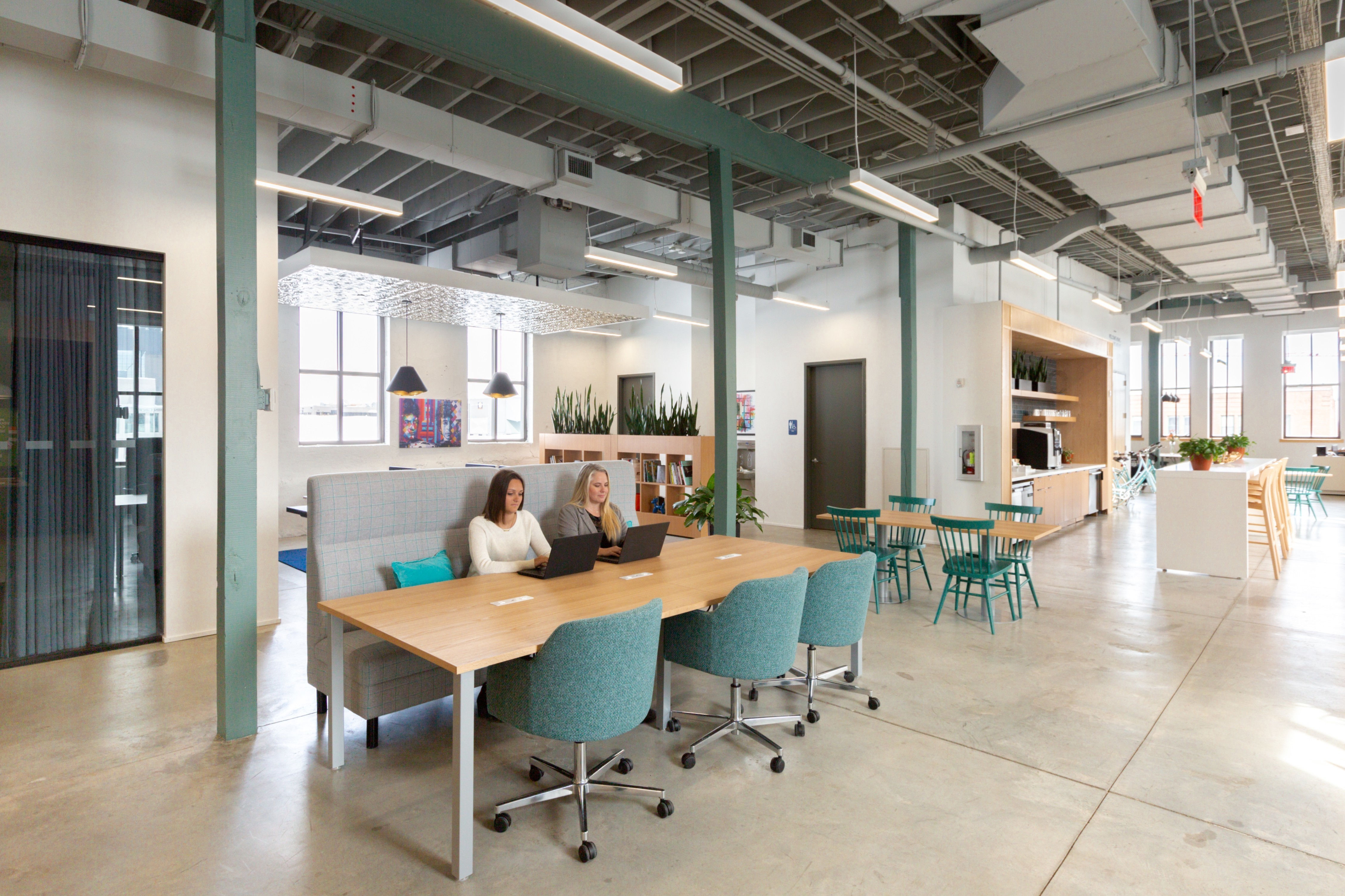 24/7 access to designer office space for 5 persons in Spaces North Loop 24/7 access to designer office space for 5 persons in Spaces North Loop