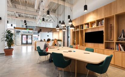 Fully serviced open plan office space for you and your team in Spaces CocoWalk Fully serviced open plan office space for you and your team in Spaces CocoWalk