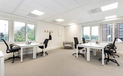 Fully serviced open plan office space for you and your team in Spaces CocoWalk Fully serviced open plan office space for you and your team in Spaces CocoWalk