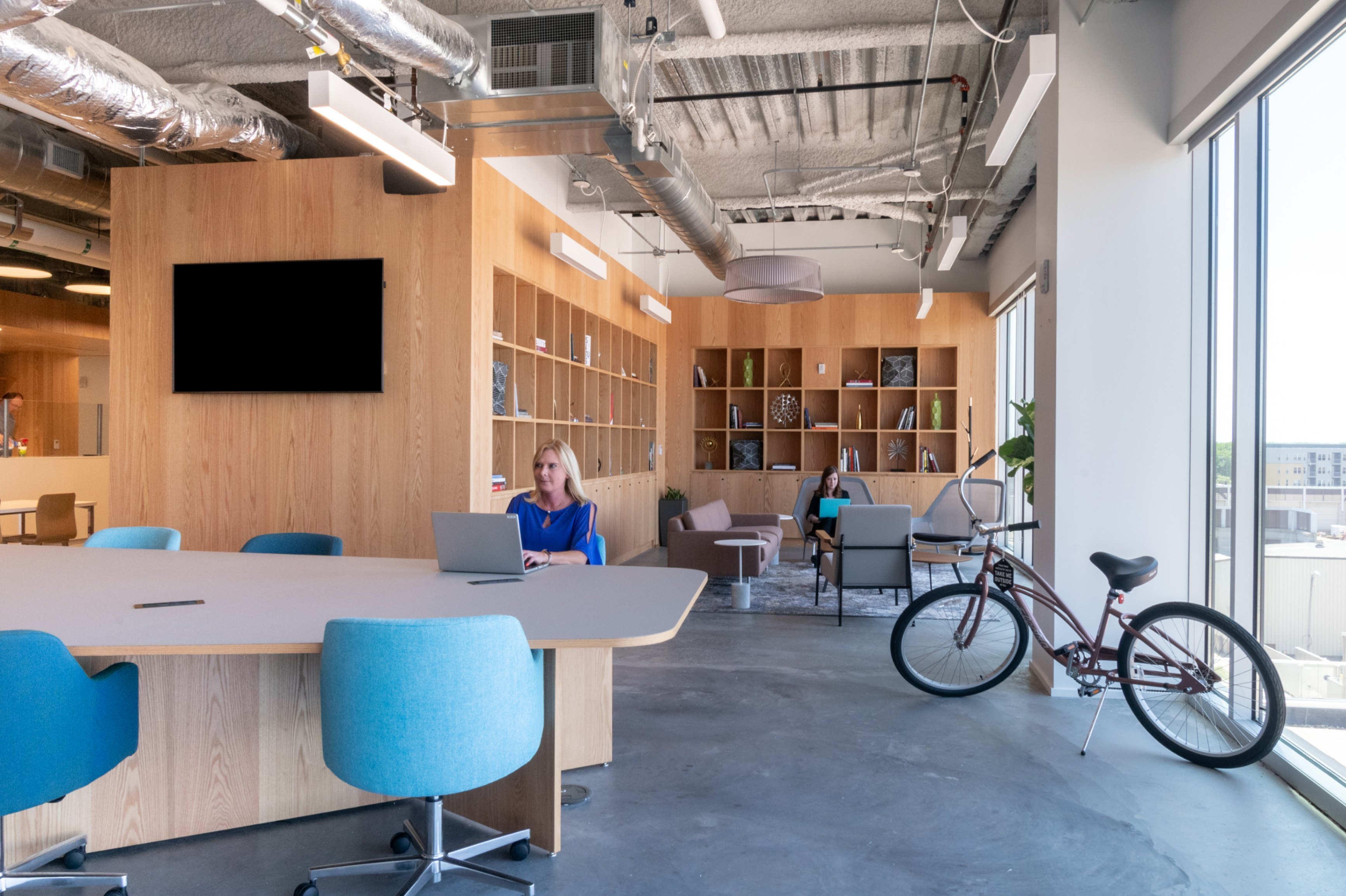 24/7 access to designer office space for 5 persons in Spaces Capitol East District 24/7 access to designer office space for 5 persons in Spaces Capitol East District