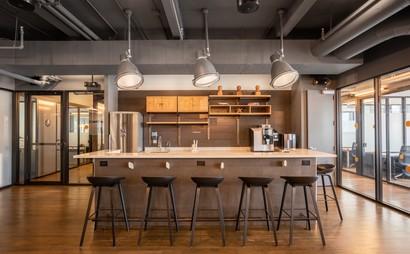 Work, meet and collaborate in a shared office space in Spaces Midtown South Work, meet and collaborate in a shared office space in Spaces Midtown South