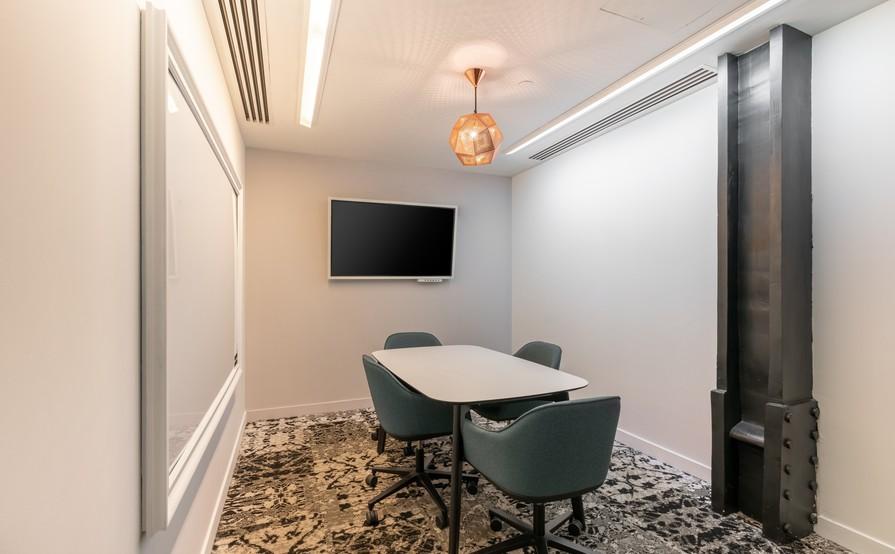 24/7 access to open plan office space for 15 persons in Spaces Midtown South