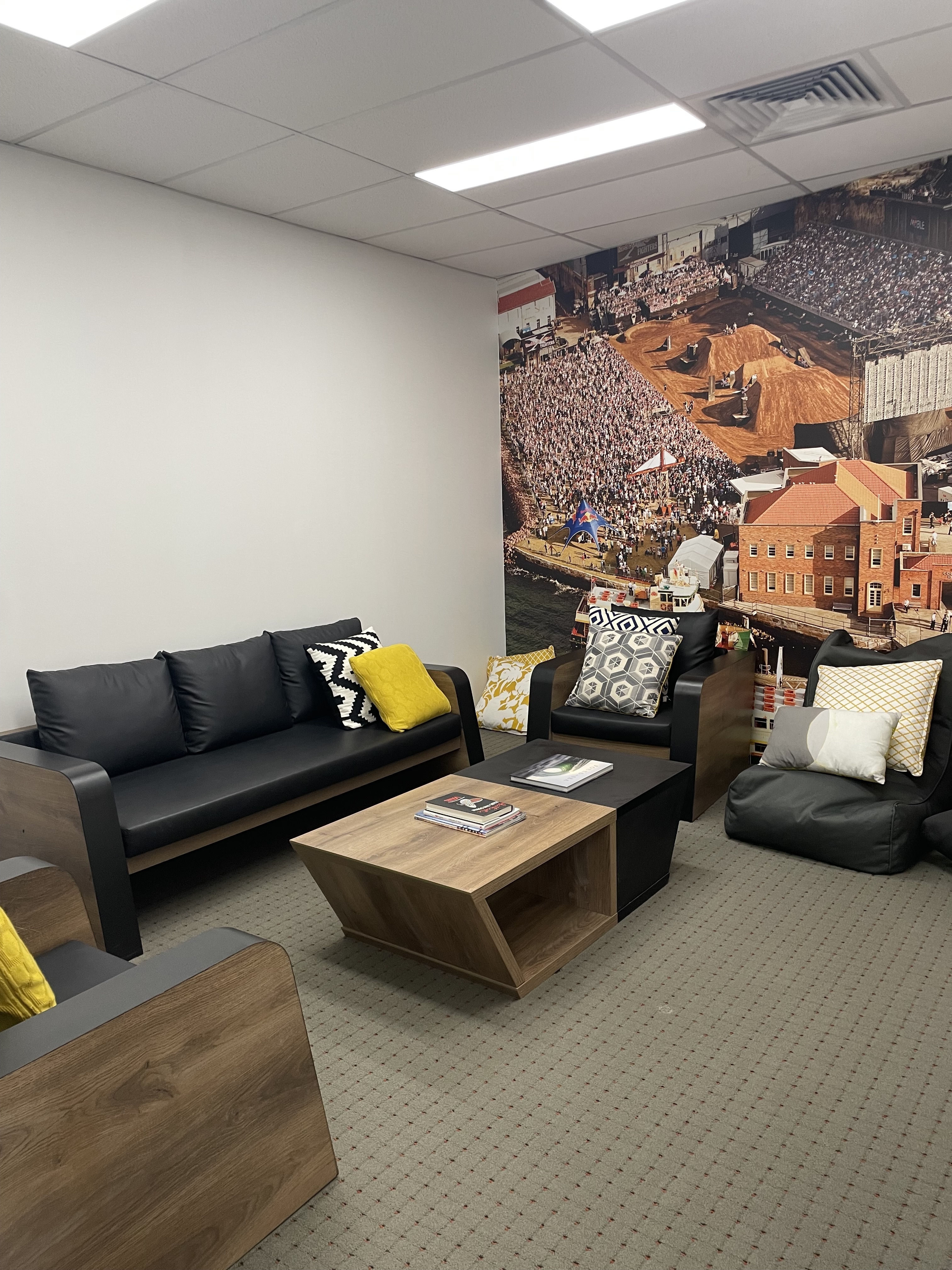 Shared Office Space for Rent