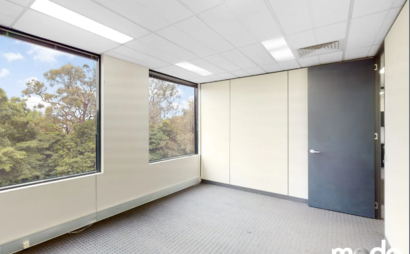 SUBLET in Prime Office Space Near Syndal Station SUBLET in Prime Office Space Near Syndal Station