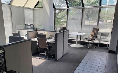 Bright Dedicated Desks or Sub-lease Shared Office Space Bright Dedicated Desks or Sub-lease Shared Office Space