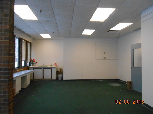 Individual office rooms for rent