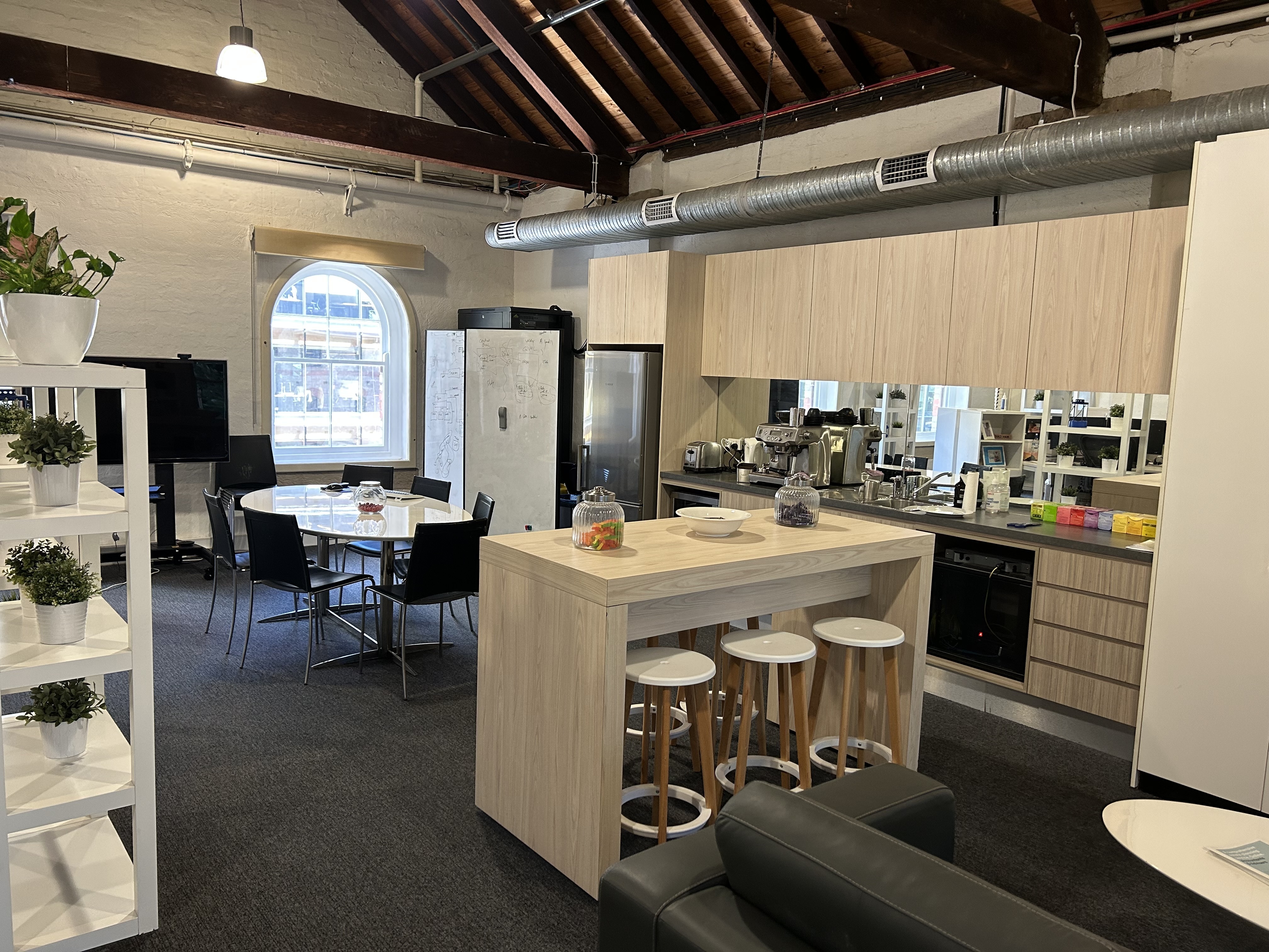 Creative CBD space perfect for team startups