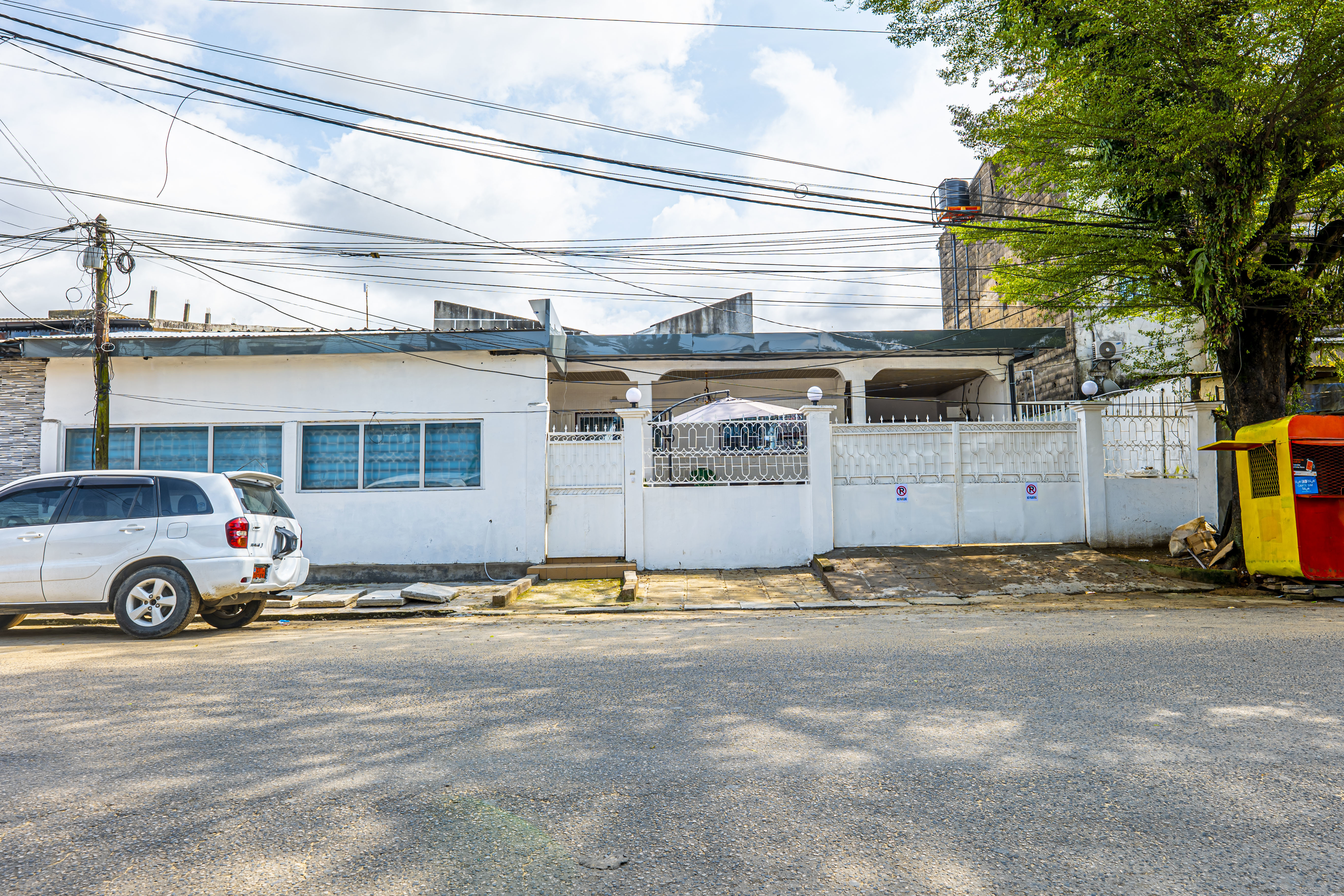 Global Bush Co working