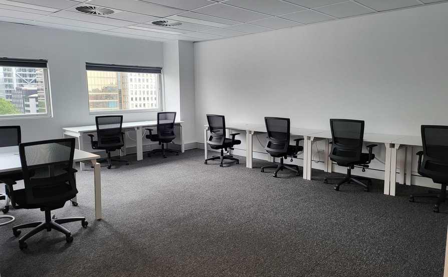Hot Desks, Pay 3 days get 1 week use Hot Desks, Pay 3 days get 1 week use