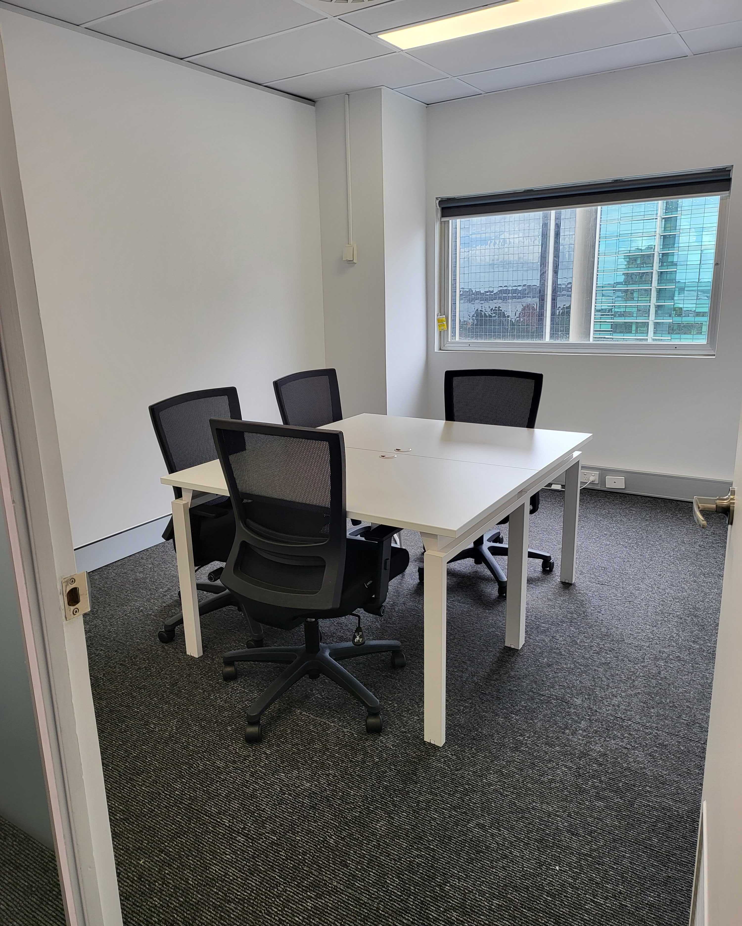 44% OFF! 1-4 pax Private Meeting room 44% OFF! 1-4 pax Private Meeting room