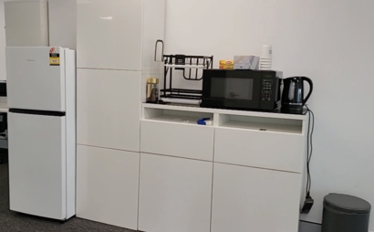 Hot Desks, Pay 3 days get 1 week use Hot Desks, Pay 3 days get 1 week use