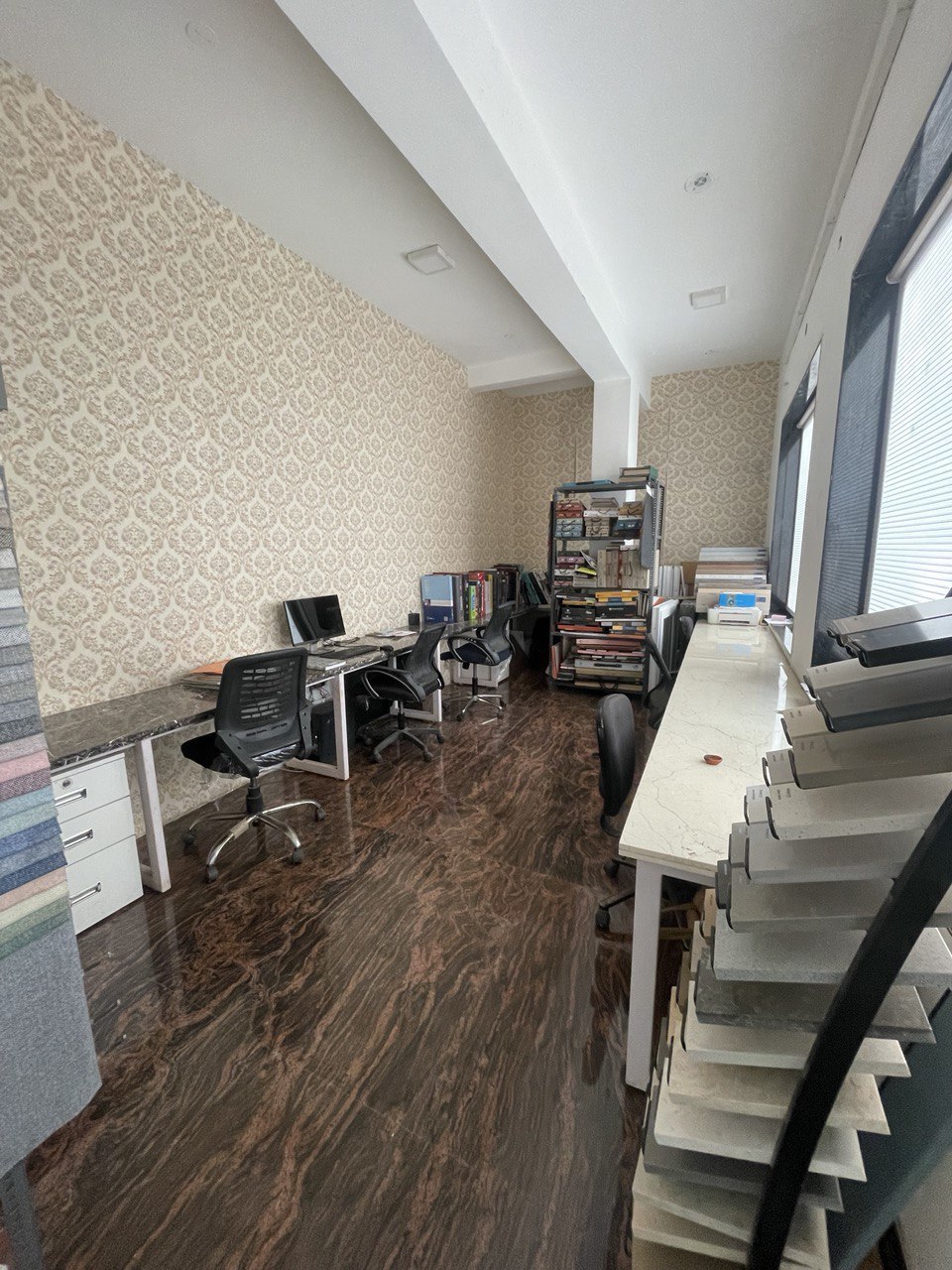 Book Furnished Office For Rent in Raipur Book Furnished Office For Rent in Raipur