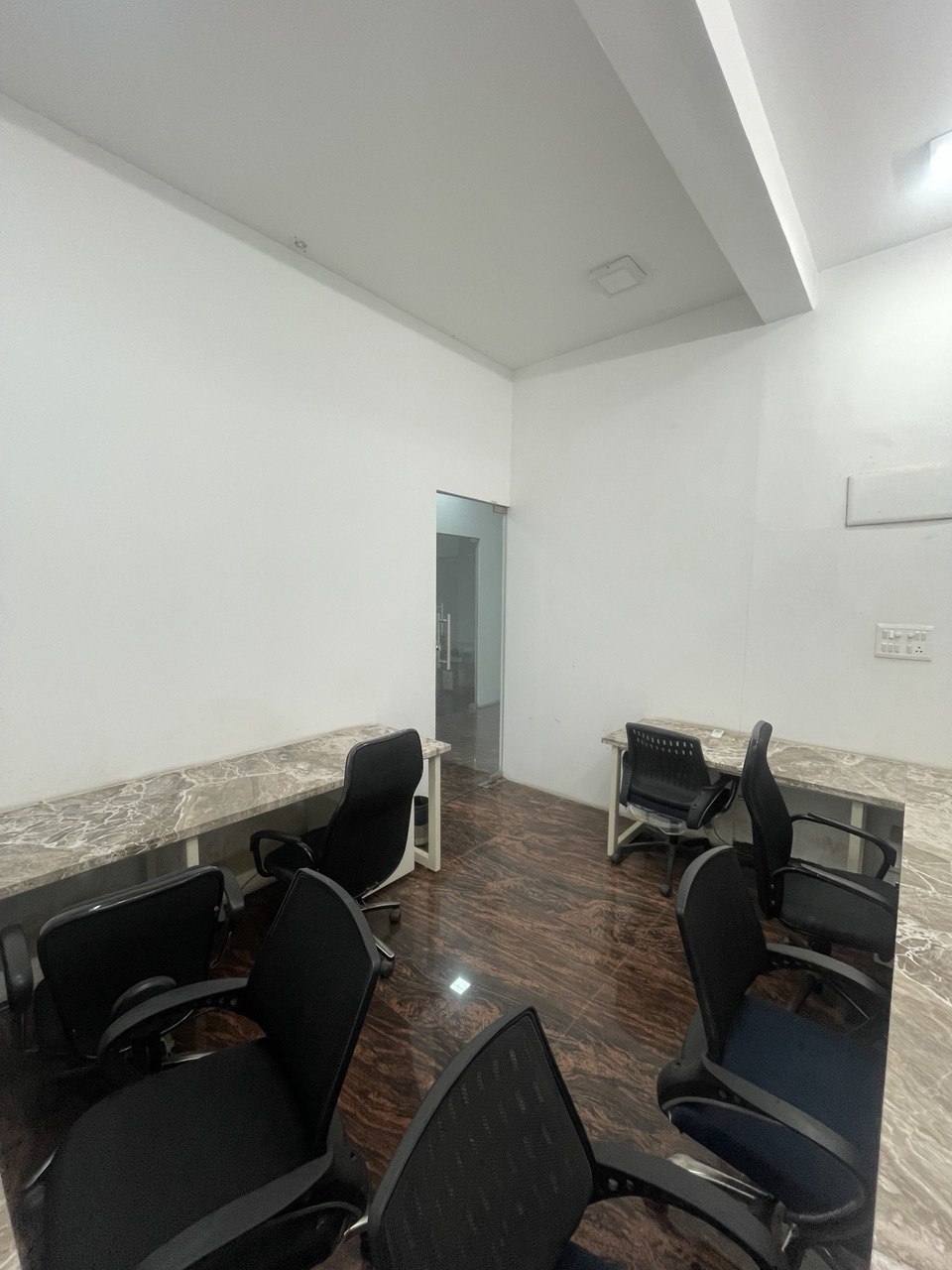 Book Fully Furnished Office For Rent in Raipur Book Fully Furnished Office For Rent in Raipur