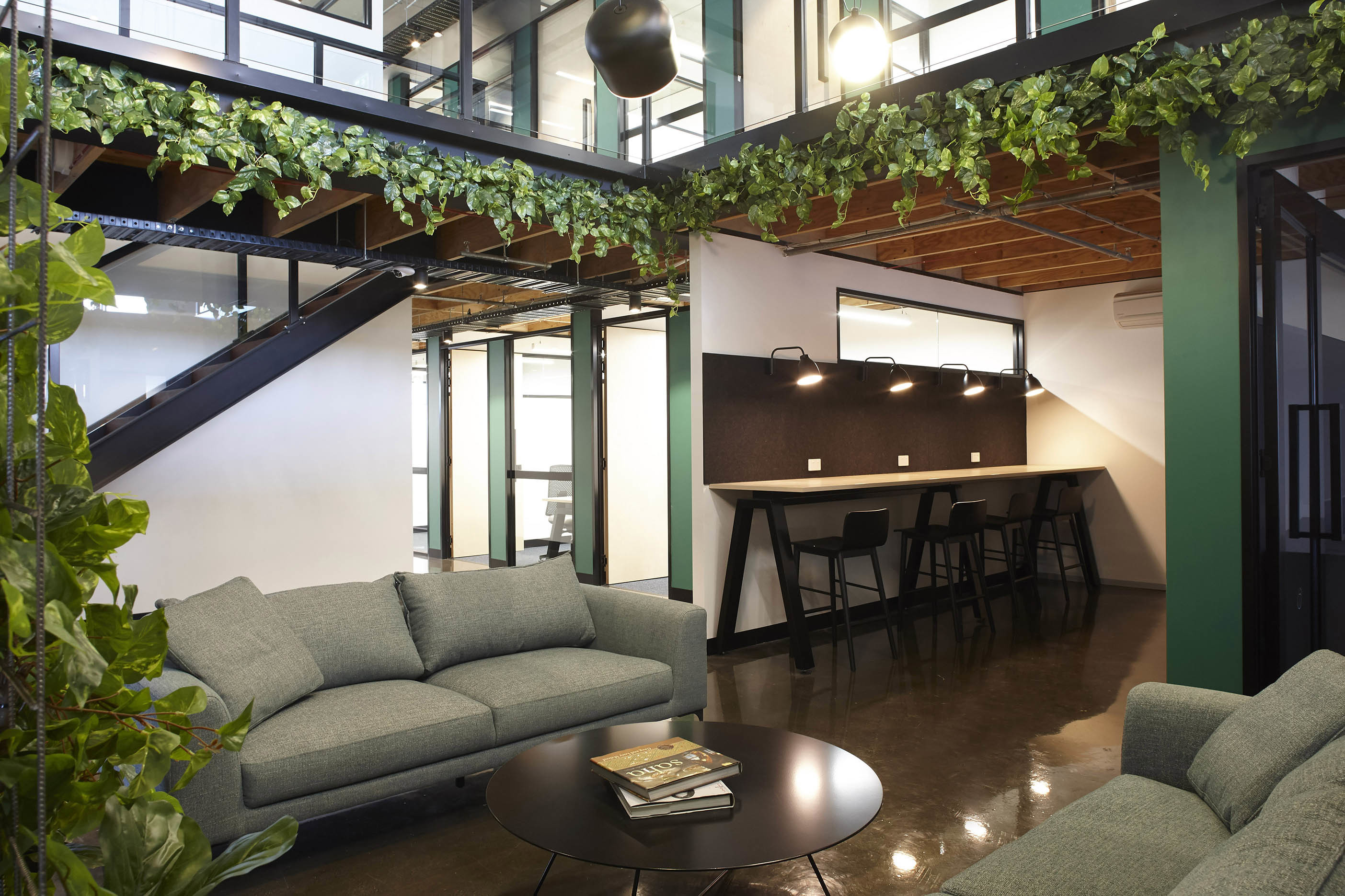 Small Meeting Room for 4 People